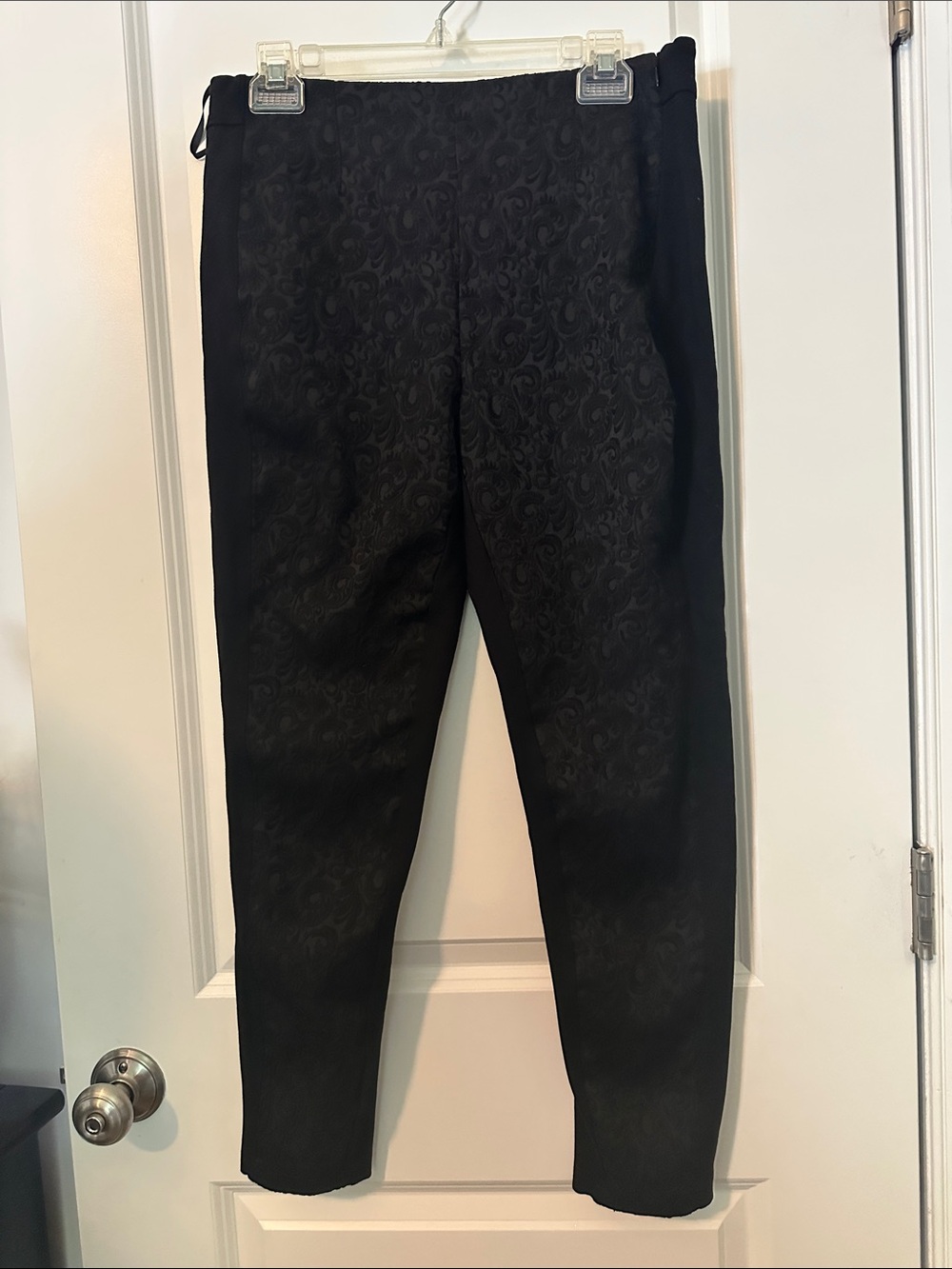 White House Black Market Black Jacquard Slim Ankle Pants stretch